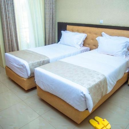 Quality Inn Hotel Kigali Buitenkant foto