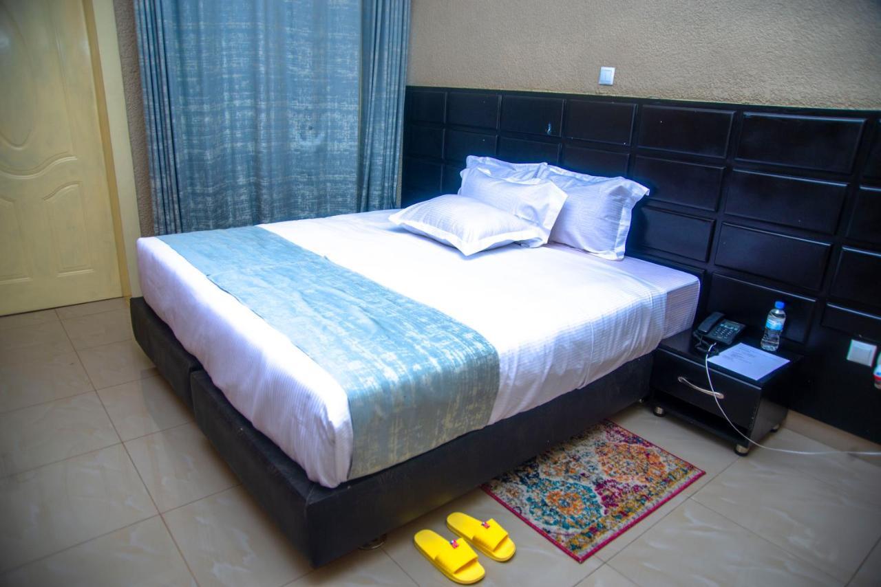 Quality Inn Hotel Kigali Buitenkant foto