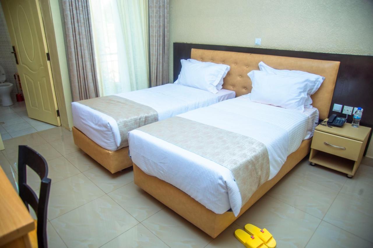 Quality Inn Hotel Kigali Buitenkant foto
