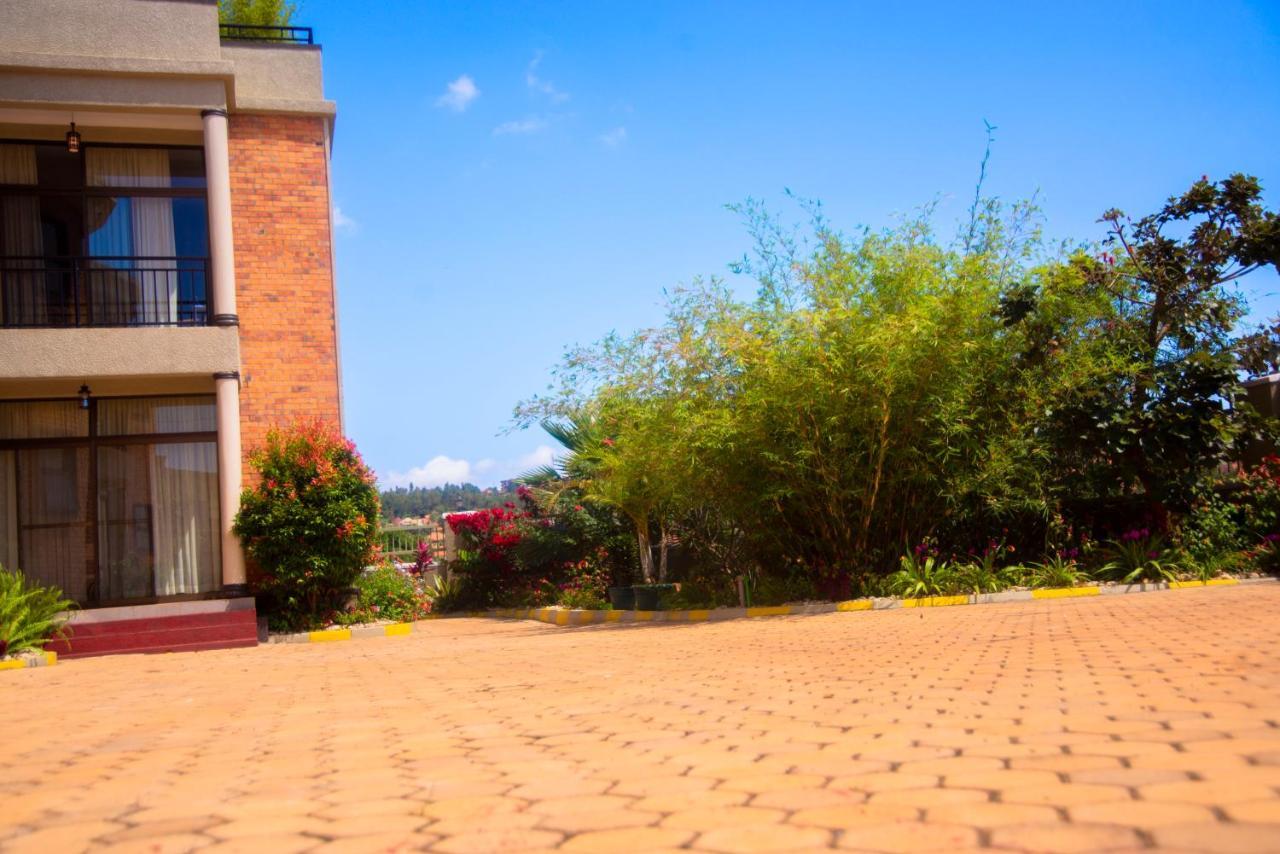 Quality Inn Hotel Kigali Buitenkant foto